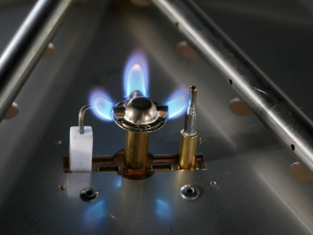 Brightstar Fires gas fire pit pilot light lit