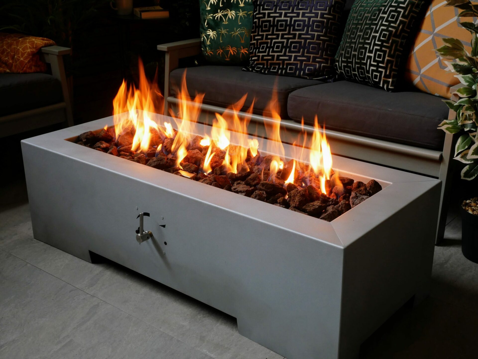 Beginners Guide to Gas Fire Pits - Brightstar Fires