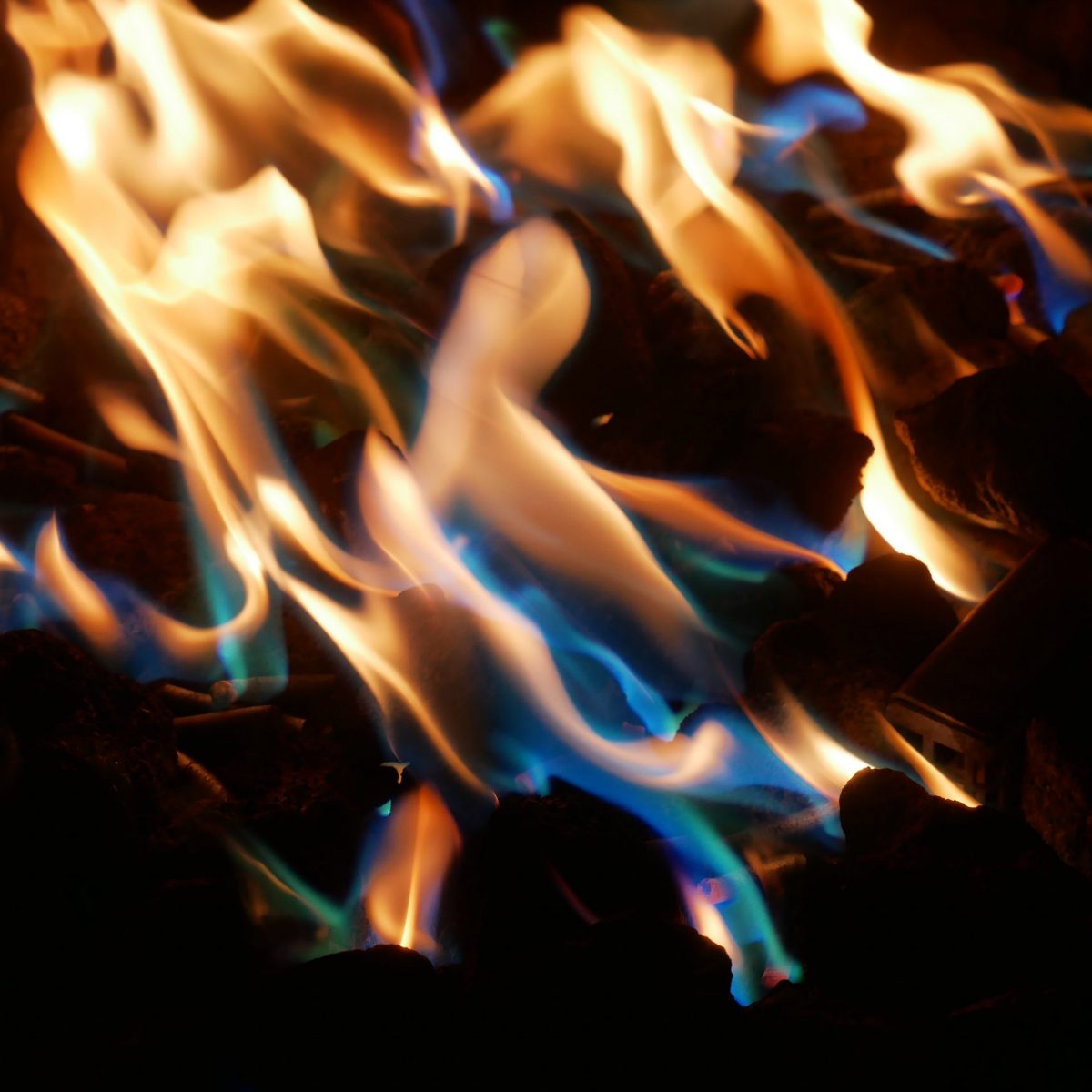 Brightstar-Fires-Coloured-Flame-Pellets-For-Fire-Pits--08 Coloured Flame Pellets - Electric Blue - Image 1