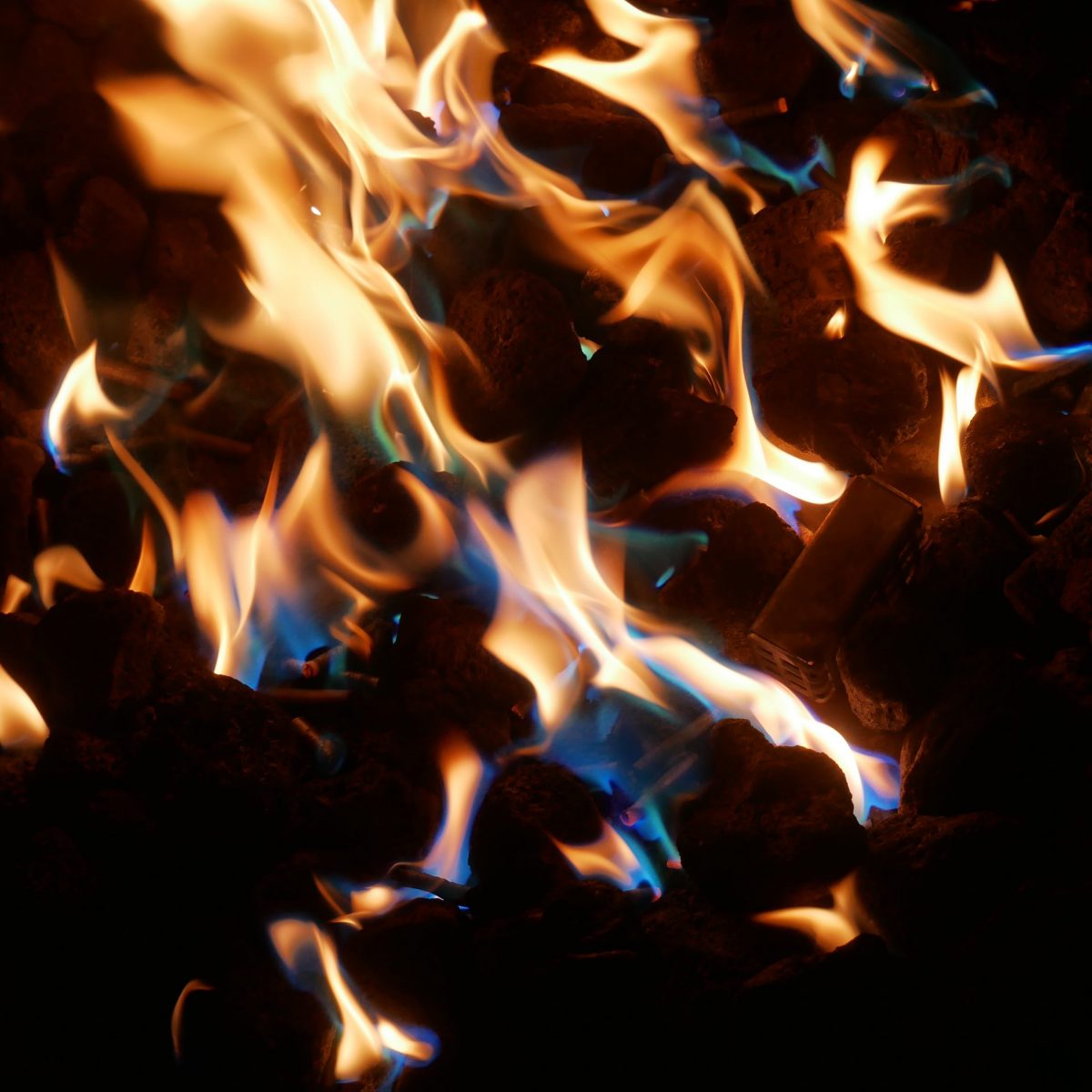 Coloured Flame Pellets - Blue / Green - Image 4