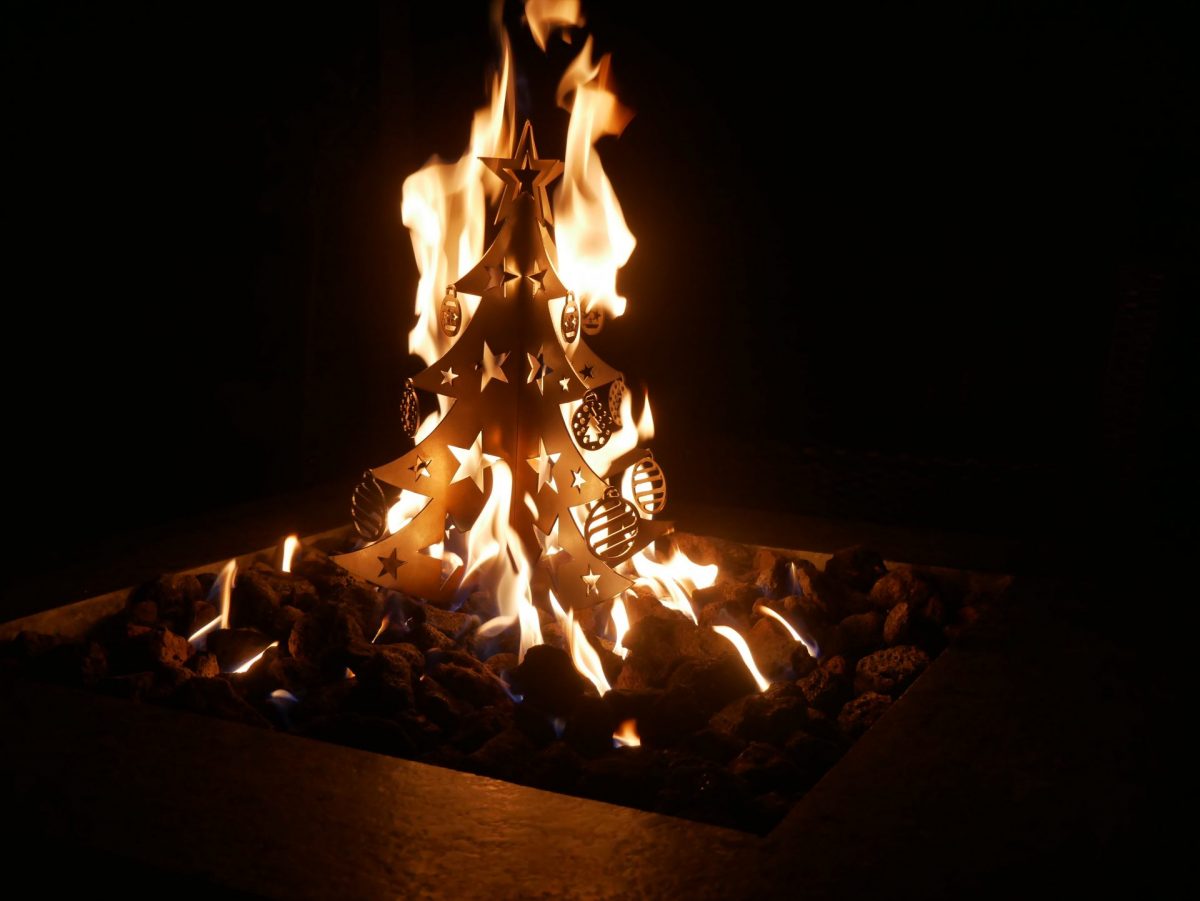 Brightstar-Fires-Fire-Art-Christmas-Tree-Sculpture Fire Art - Christmas Tree - Image 1